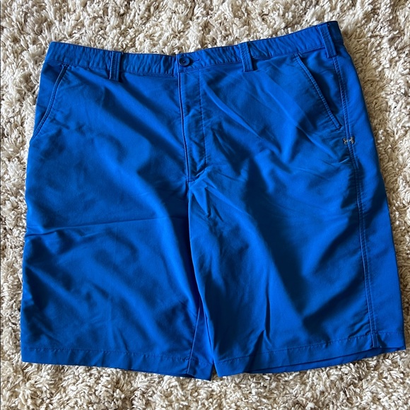 Under Armour Men's Blue Shorts, size 42 - Picture 1 of 5